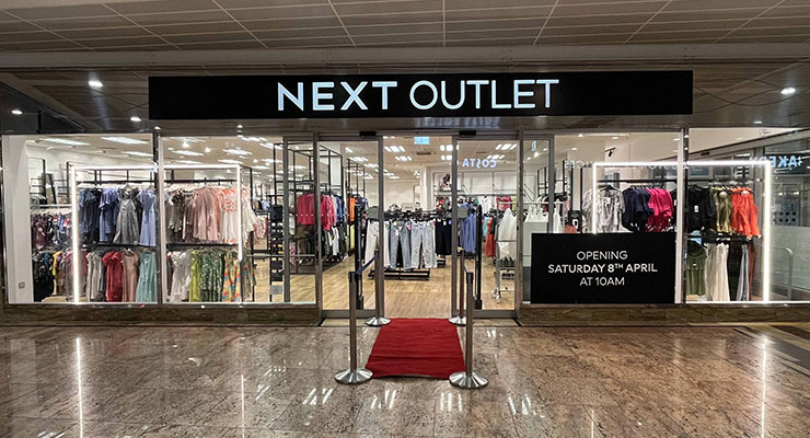 NEXT´s new outlet at Gloucester Quays /// credit: Aver