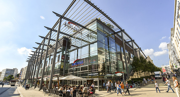 MEC successfully operates and lets retail properties, including the Schlössle Galerie Pforzheim.