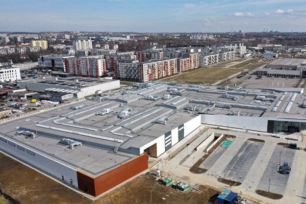 Aerial view of Designer Outlet Krakow, March 2025. /// credit: ROS Retail Outlet Shopping