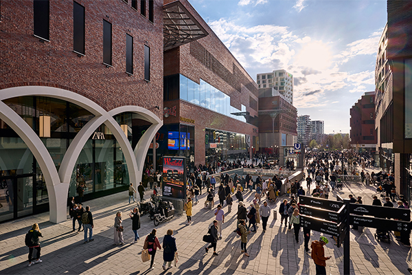 URW's newly opened Westfield Hamburg-Überseequartier. /// credit: Daniel Schäfer