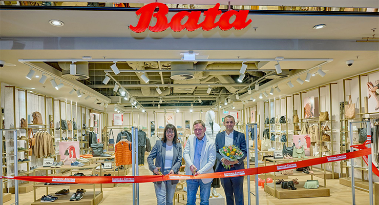 Opening of Bata's first store in Germany at Isenburg-Zentrum, with Annett Gurczinski, Center Manager of the Isenburg-Zentrum, Stefan Schußmann, Director Retail Real Estate Consulting & Development at IPH, and Manan Aslam, Expansion Germany BATA (left-to-right). /// credit: IPH Group