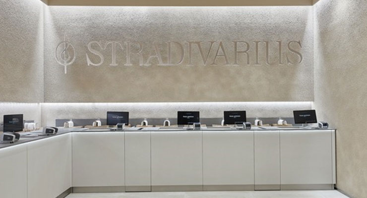 credit: Stradivarius